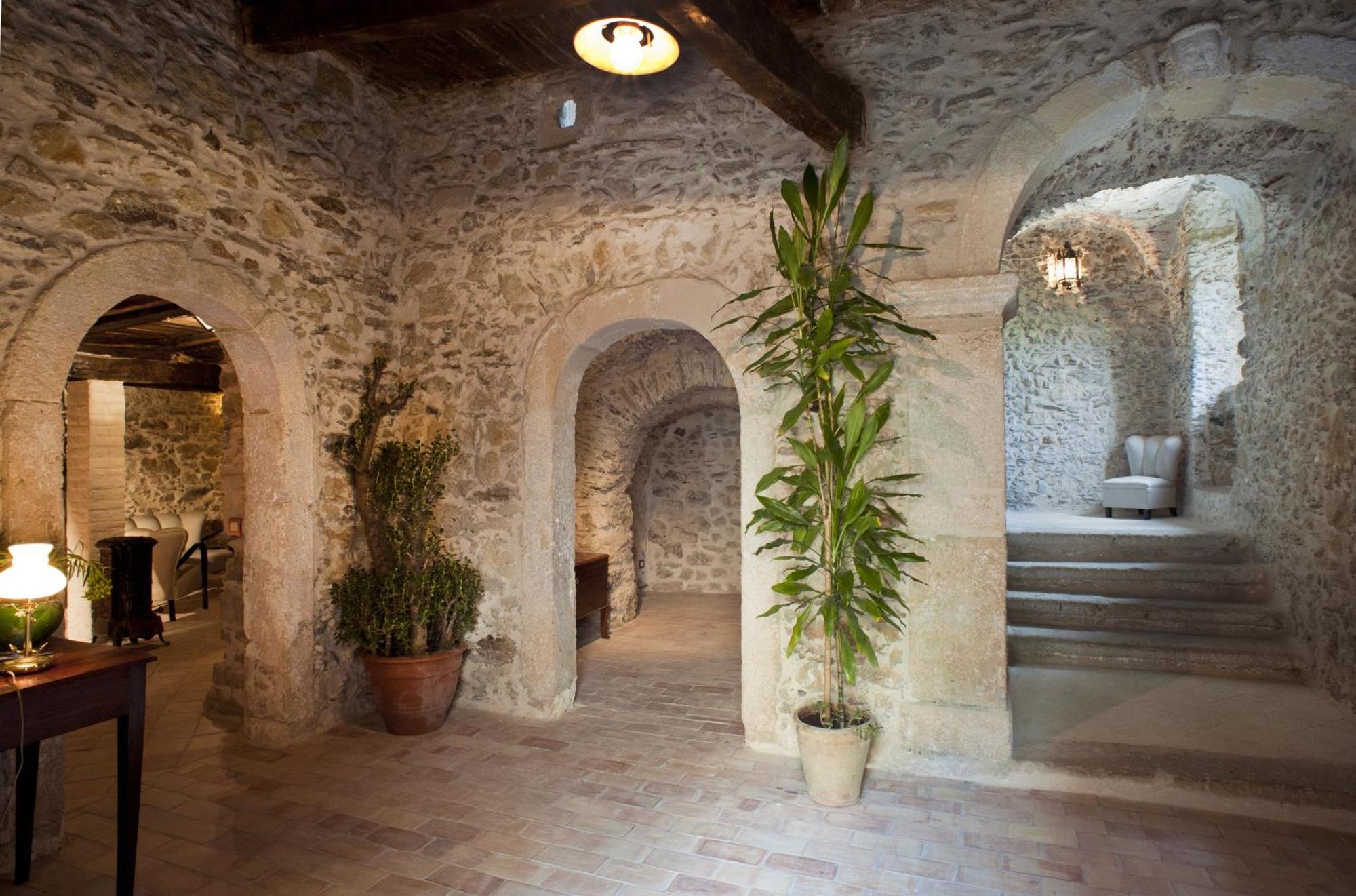 Residenza D'Epoca Borgodifiume Hotell Fiumefreddo Bruzio Exteriör bild