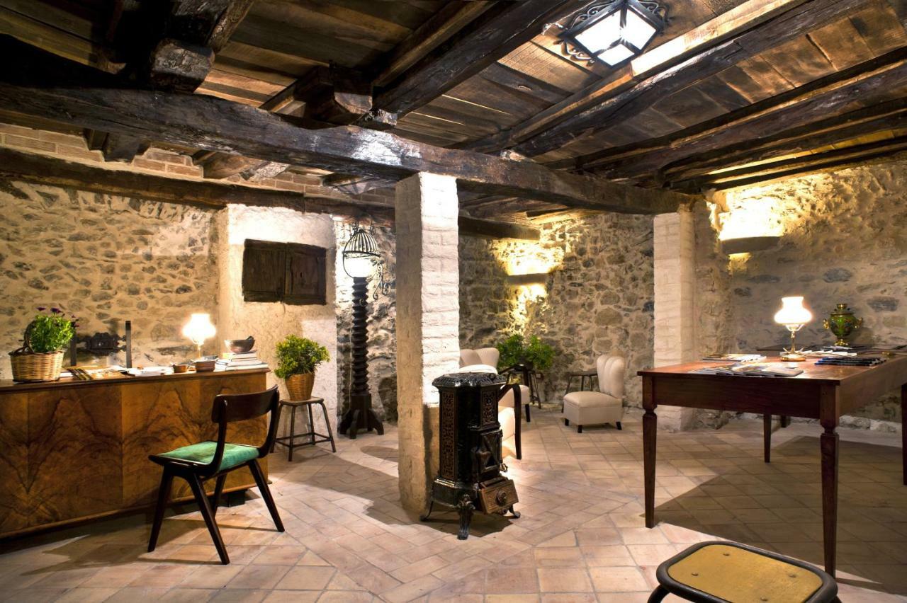 Residenza D'Epoca Borgodifiume Hotell Fiumefreddo Bruzio Exteriör bild
