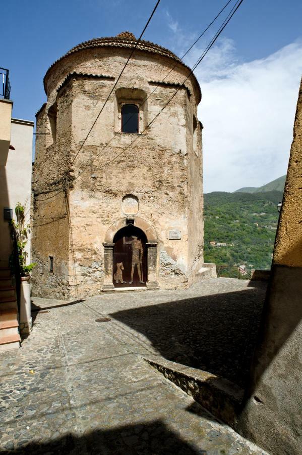 Residenza D'Epoca Borgodifiume Hotell Fiumefreddo Bruzio Exteriör bild
