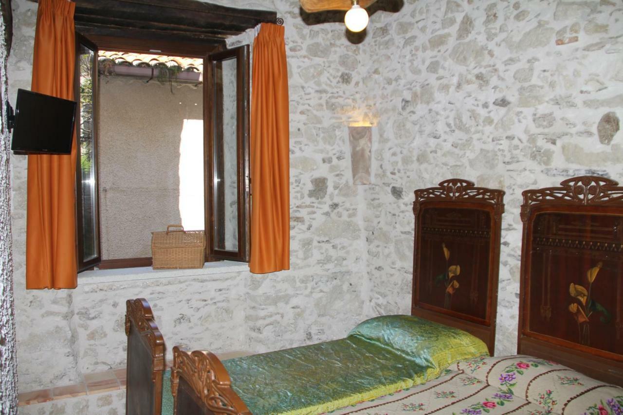 Residenza D'Epoca Borgodifiume Hotell Fiumefreddo Bruzio Exteriör bild