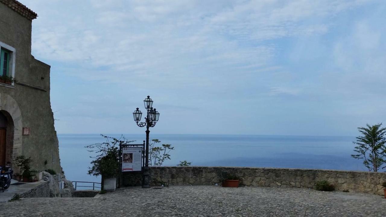 Residenza D'Epoca Borgodifiume Hotell Fiumefreddo Bruzio Exteriör bild