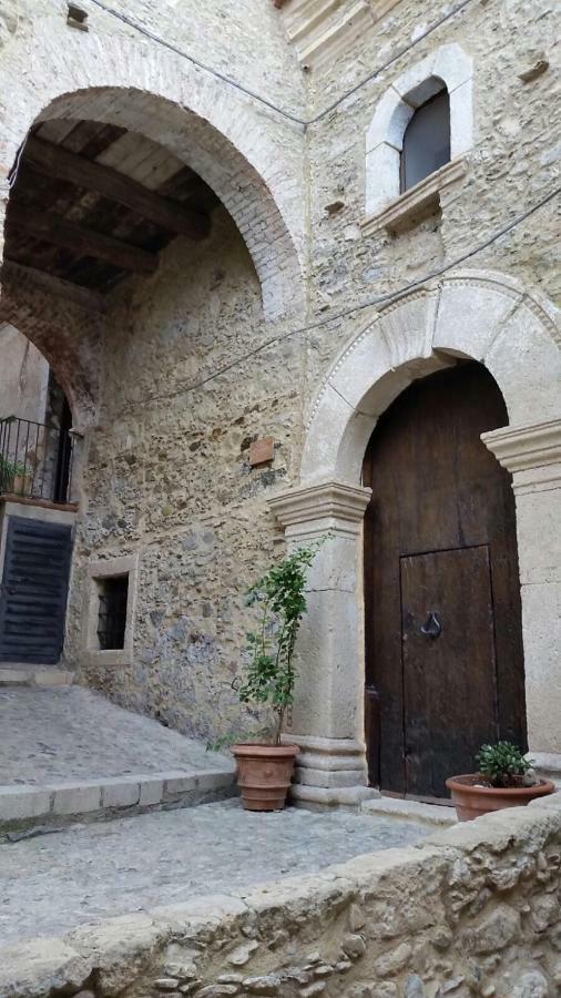 Residenza D'Epoca Borgodifiume Hotell Fiumefreddo Bruzio Exteriör bild